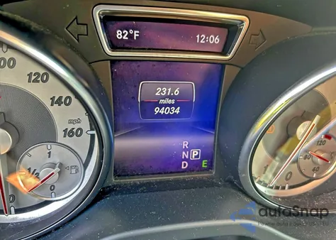 2015 Mercedes-Benz Cla 250 z USA, uszkodzony, nr VIN WDDSJ4EBXFN222571